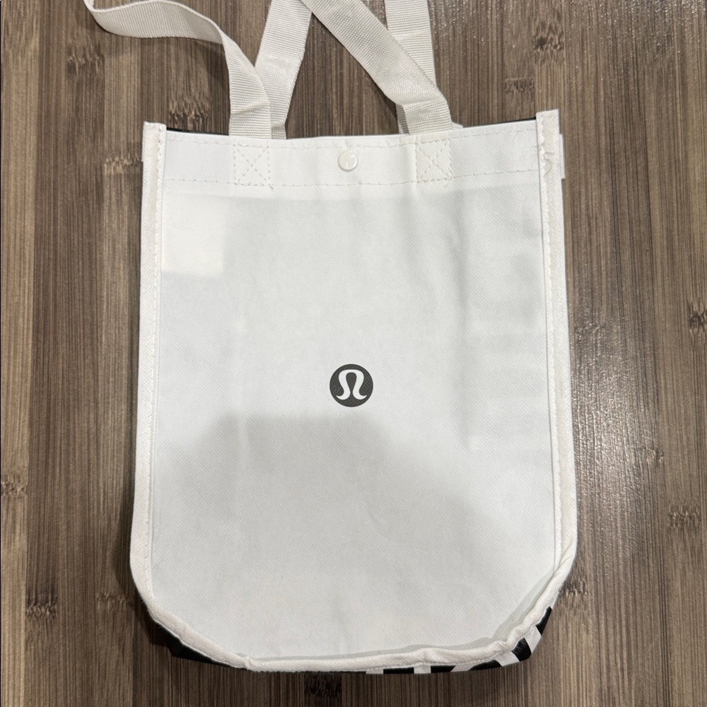 Pre Owned Lululemon Black Patterned Leggings And … - image 8